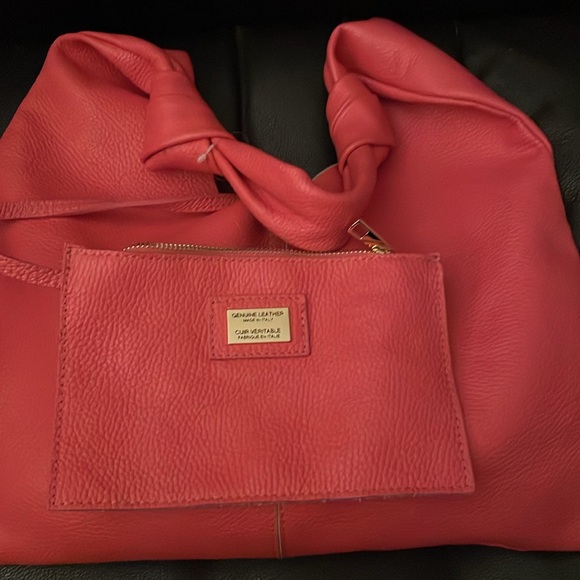 Stylish Coral Leather Tote Bag Italy - Picture 3 of 7